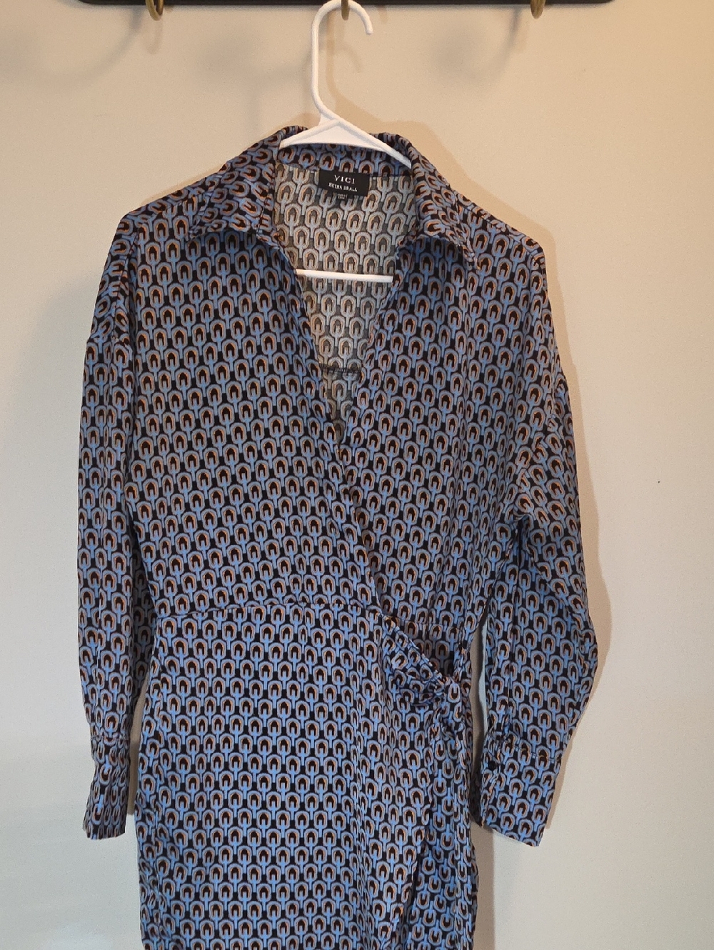 VICI Blue and Brown Geometric Button-Down Shirt (Yy18)